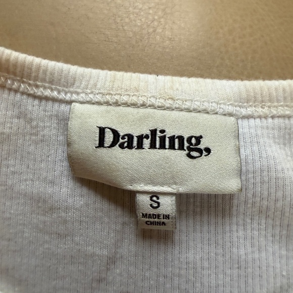 Darling | White Ribbed Tee. - Picture 2 of 2